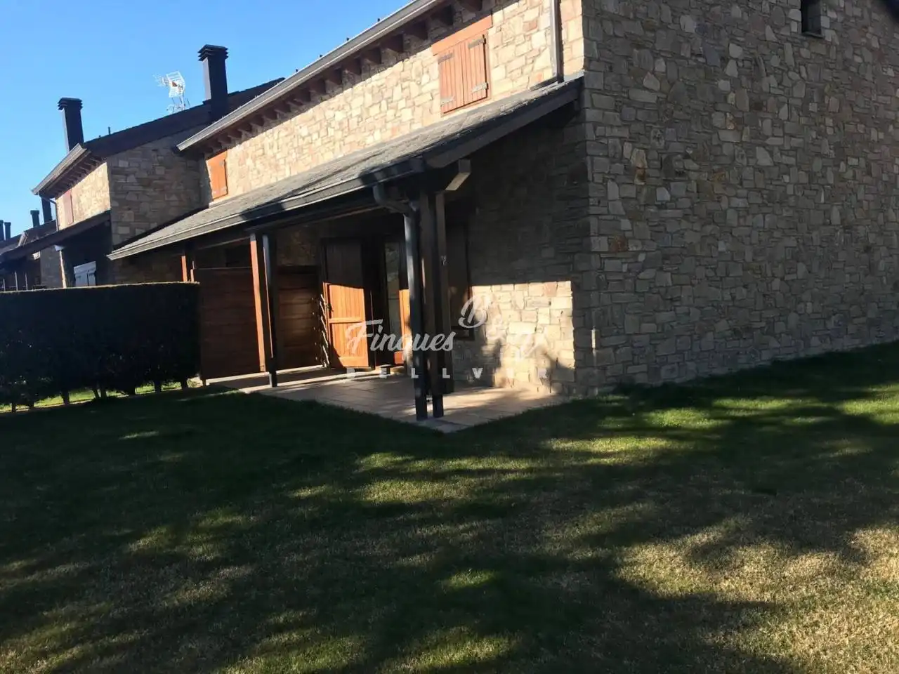 Exterior view of Houses for rent in Osséja  with Heating, Parquet flooring and Furnished