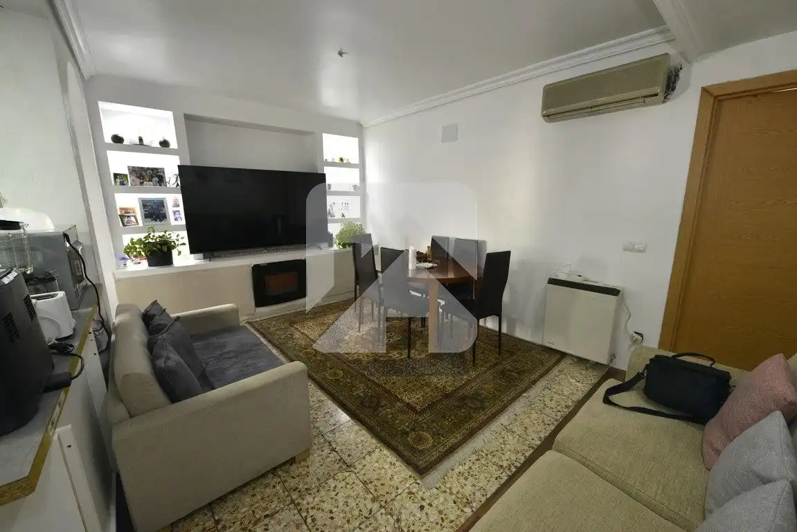 Flat with terrace for sale in Centro