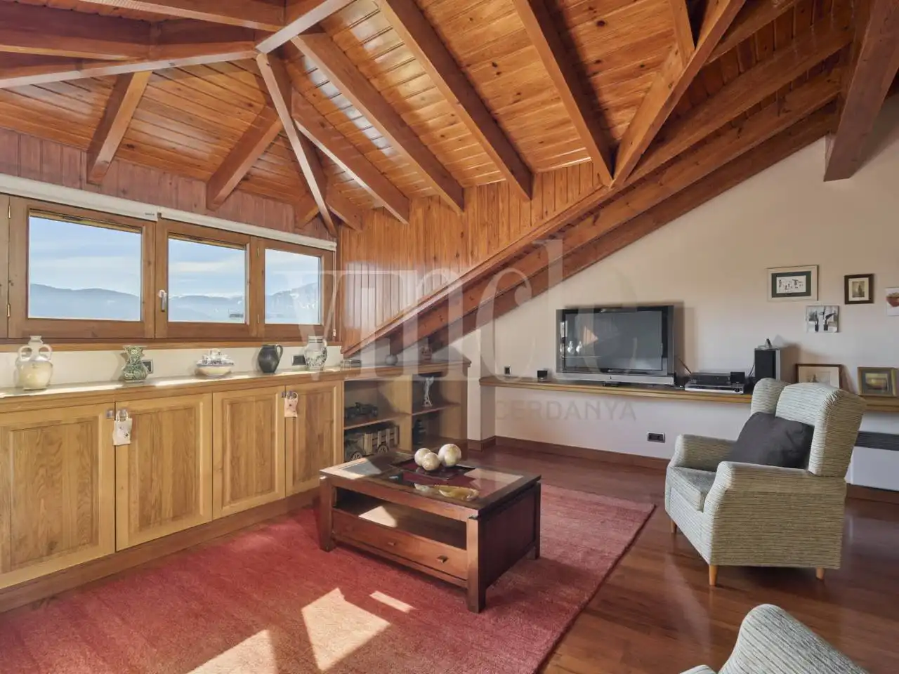 Sala d'estar de Dúplex en venda en Bolvir amb Calefacció, Parquet i Terrassa