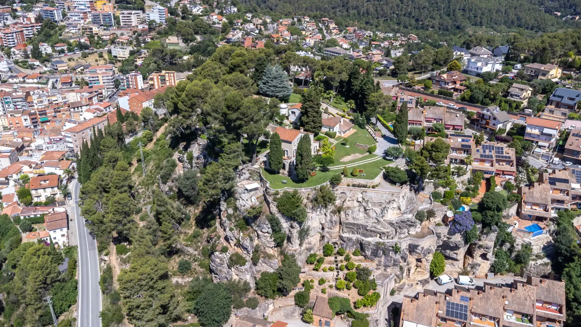 Vista exterior de Finca rústica en venda en Corbera de Llobregat amb Aire condicionat, Calefacció i Terrassa
