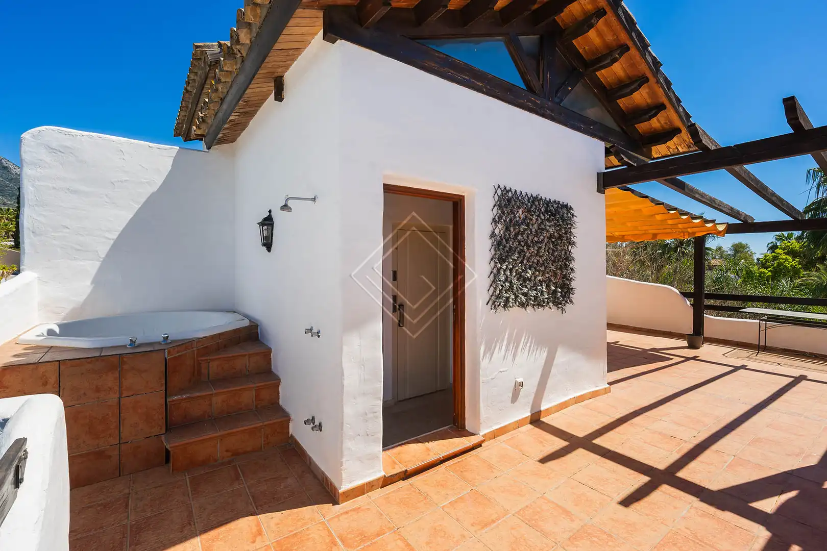 Chalet con piscina en venta en Milla de Oro, imagen 25