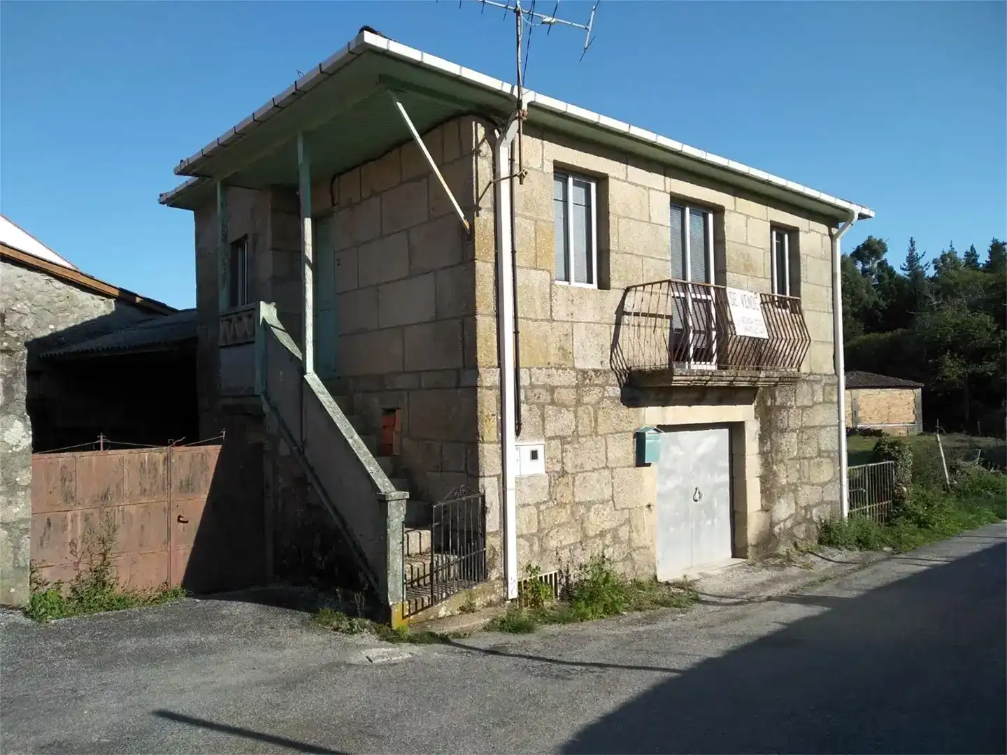 Vista exterior de Casa o chalet en venta en Nogueira de Ramuín