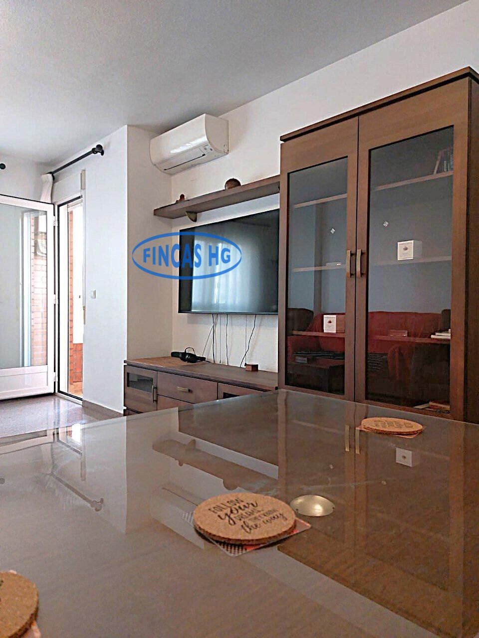 Sala de estar de Piso en venta en Alicante / Alacant con Terraza, Amueblado y Balcón