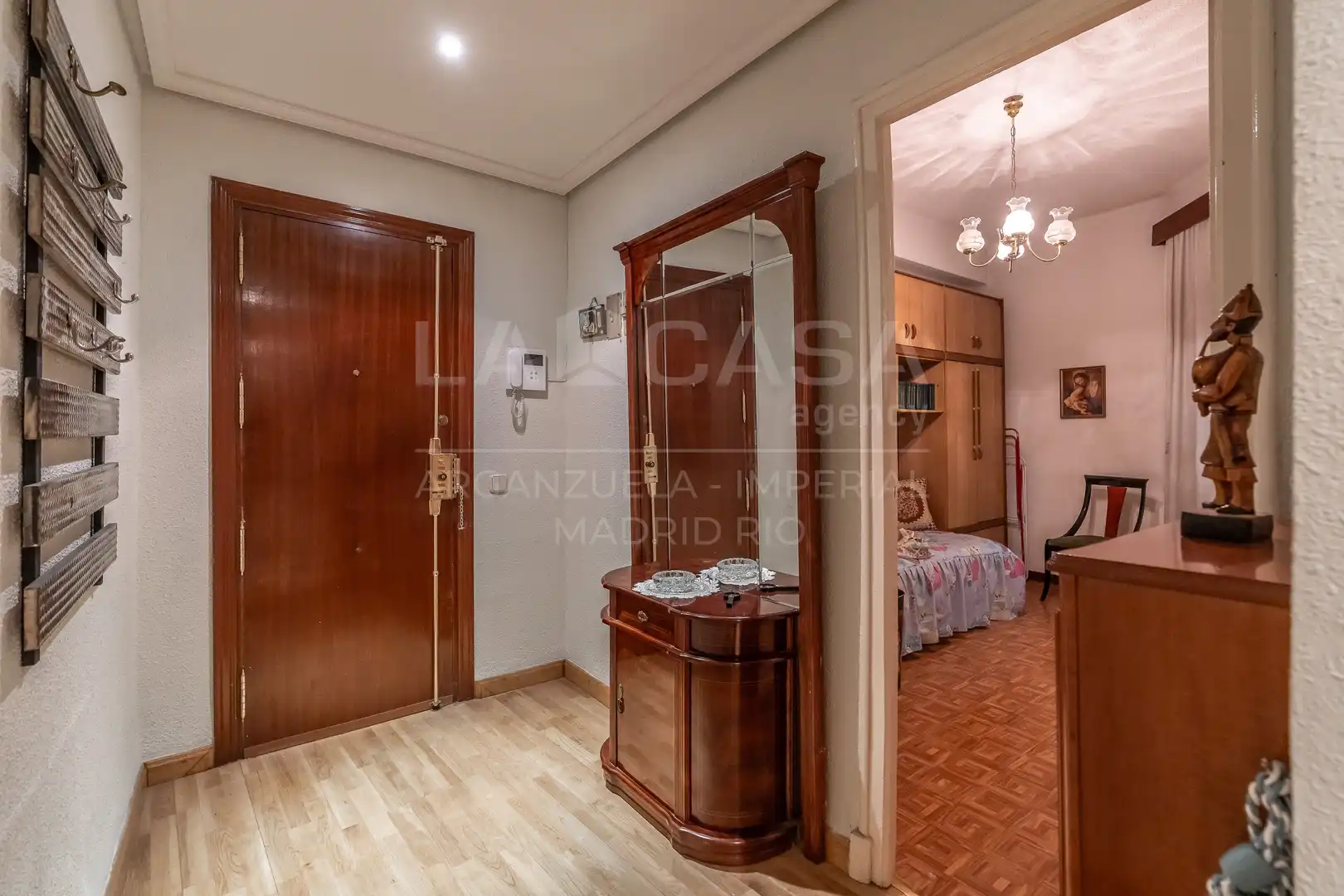 Habitación de Piso en venta en Madrid con Calefacción y Trastero
