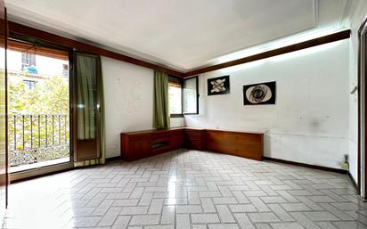 Living room of Flat for sale in  Barcelona Capital  with Air Conditioner and Balcony