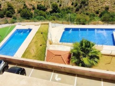 Duplex con piscina in vendita a Torreblanca del Sol
