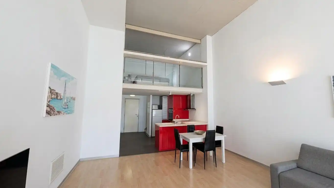 Loft zur Miete in Valencia mit Klimaanlage, Heizung und Möbliert