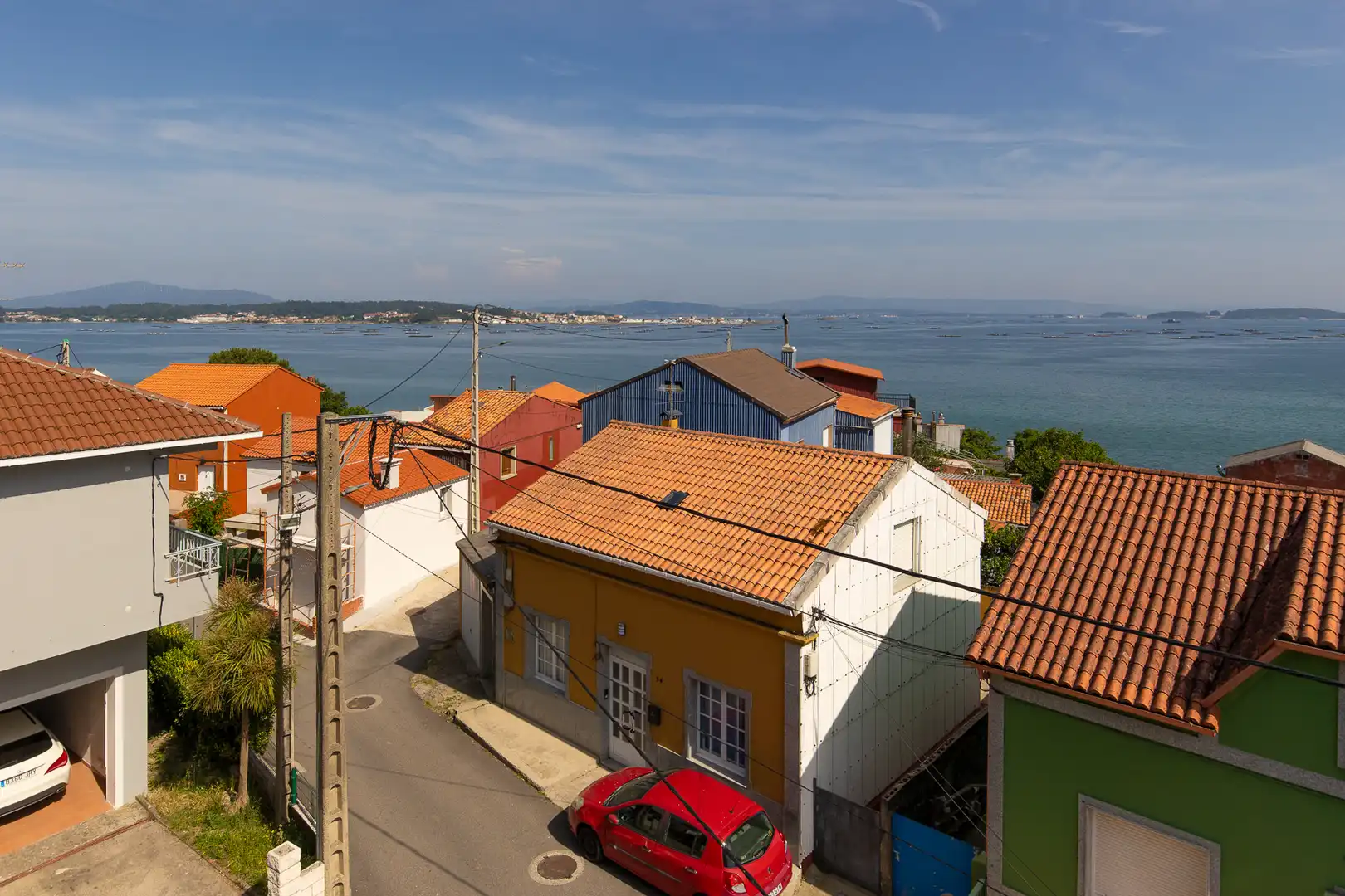 Vista exterior de Casa o xalet en venda en A Pobra do Caramiñal amb Calefacció, Jardí privat i Parquet