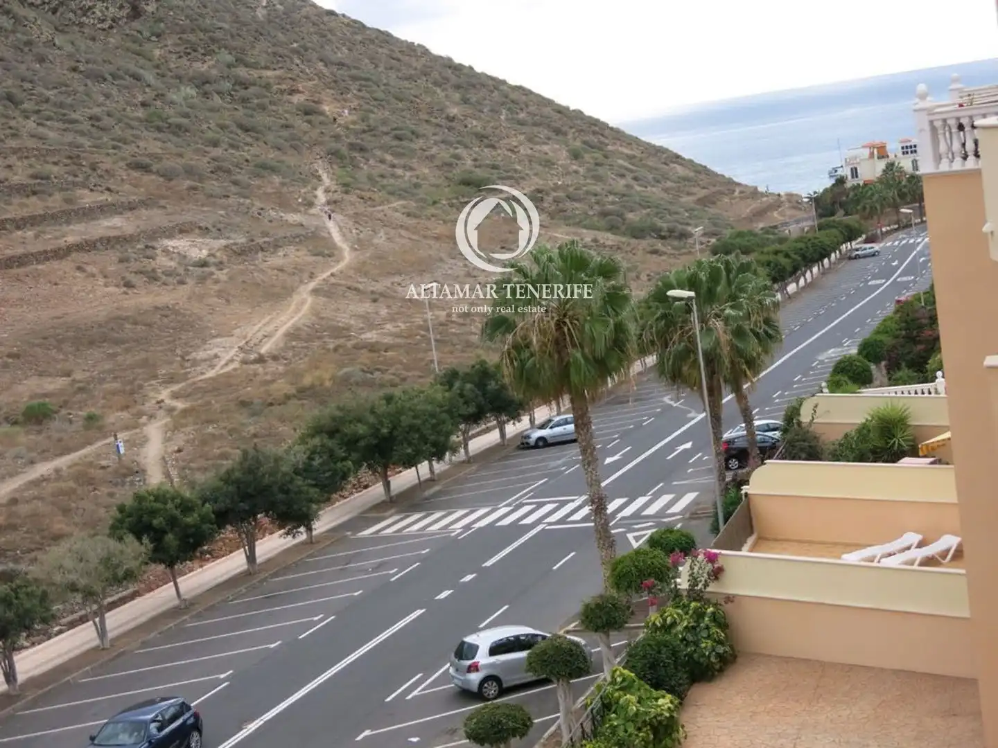 Vista exterior de Apartamento de alquiler en Arona con Terraza, Piscina y Amueblado