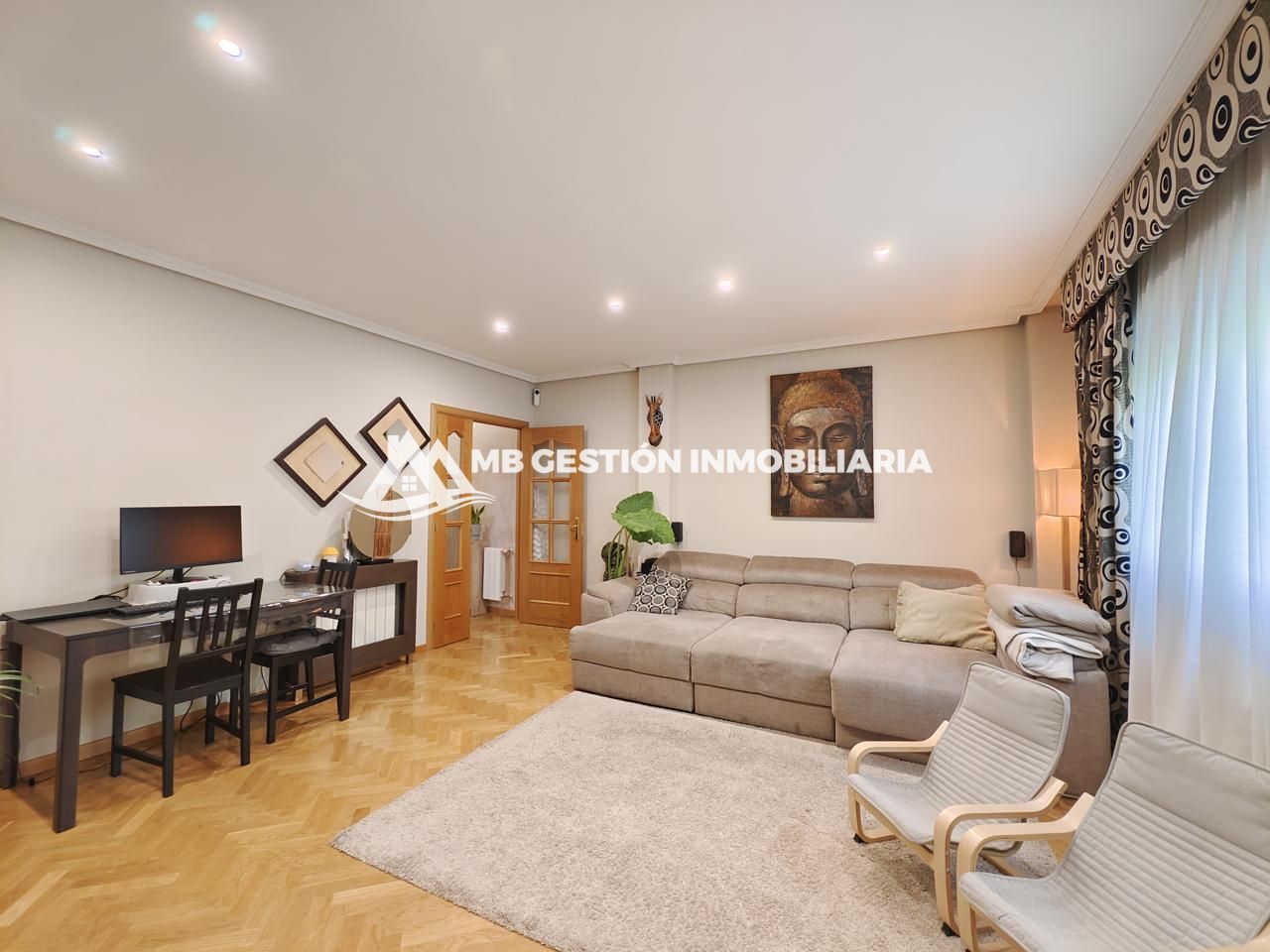 Living room of Flat for sale in Humanes de Madrid  with Air Conditioner, Heating and Parquet flooring