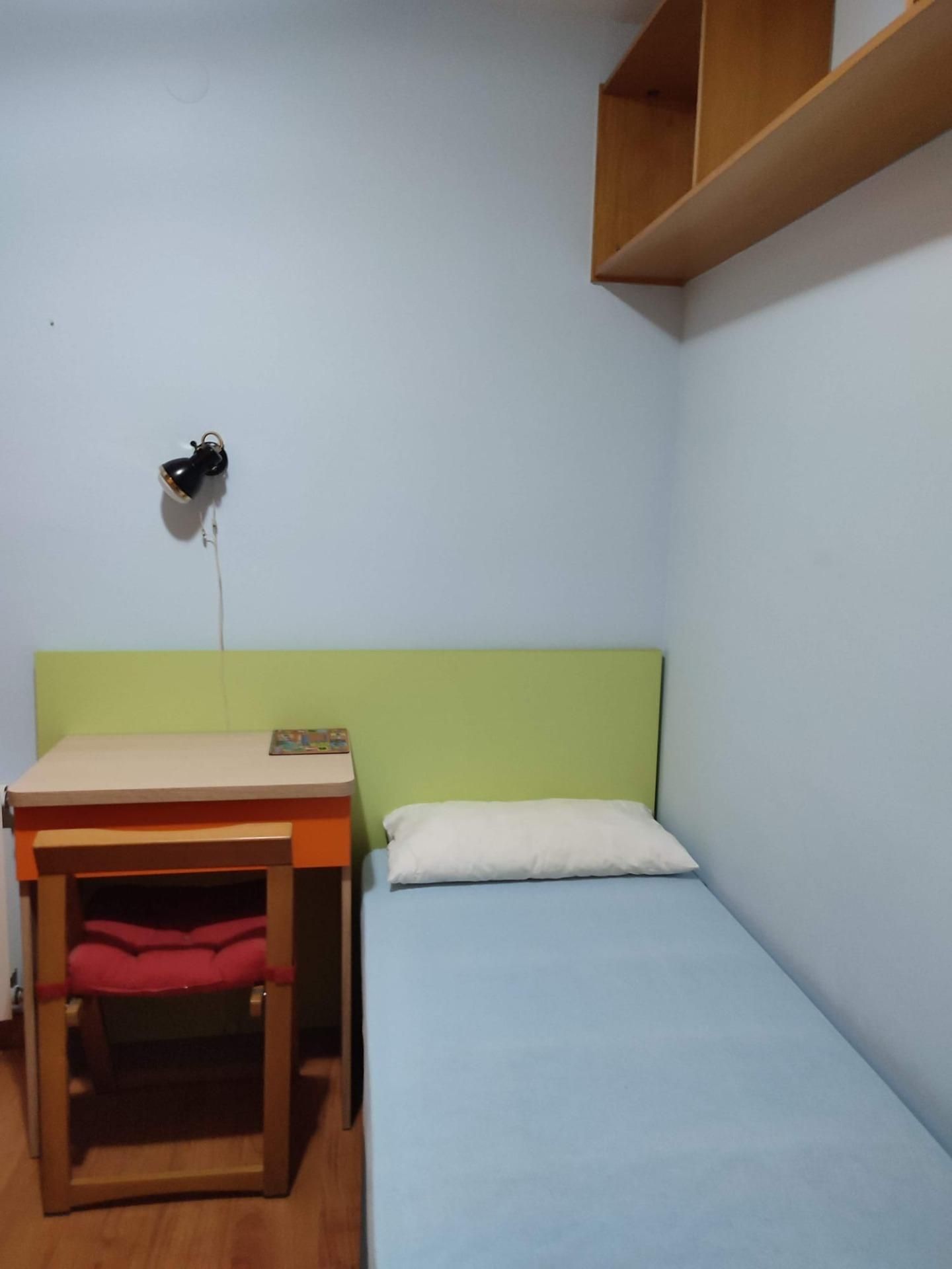 Flat for share in Llefià, Artigues - Llefià