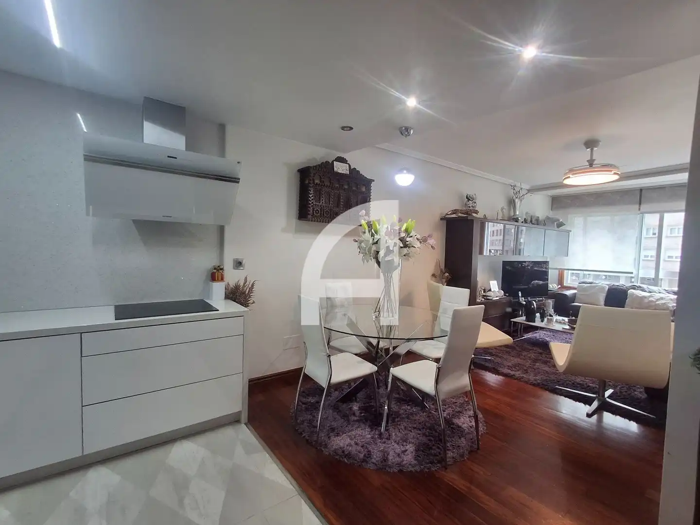 Kitchen of Flat for sale in Vigo   with Heating and Storage room