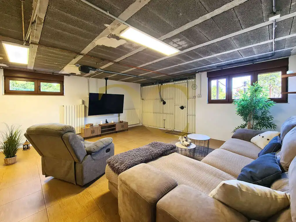 Casa o xalet en venda en Gijón  amb Calefacció, Jardí privat i Terrassa