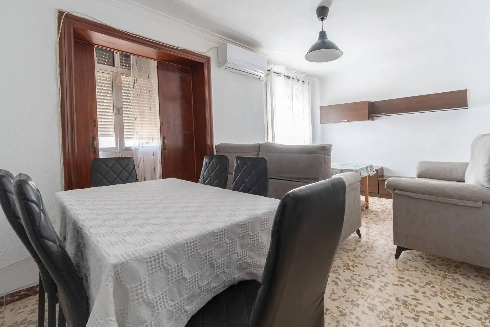 Wohnzimmer von Wohnung zum Verkauf in Jerez de la Frontera mit Klimaanlage, Heizung und Terrasse