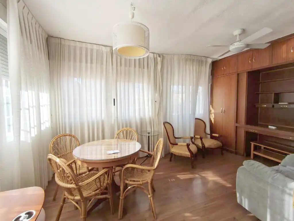 Habitación de Piso en venta en Madrid con Calefacción y Terraza