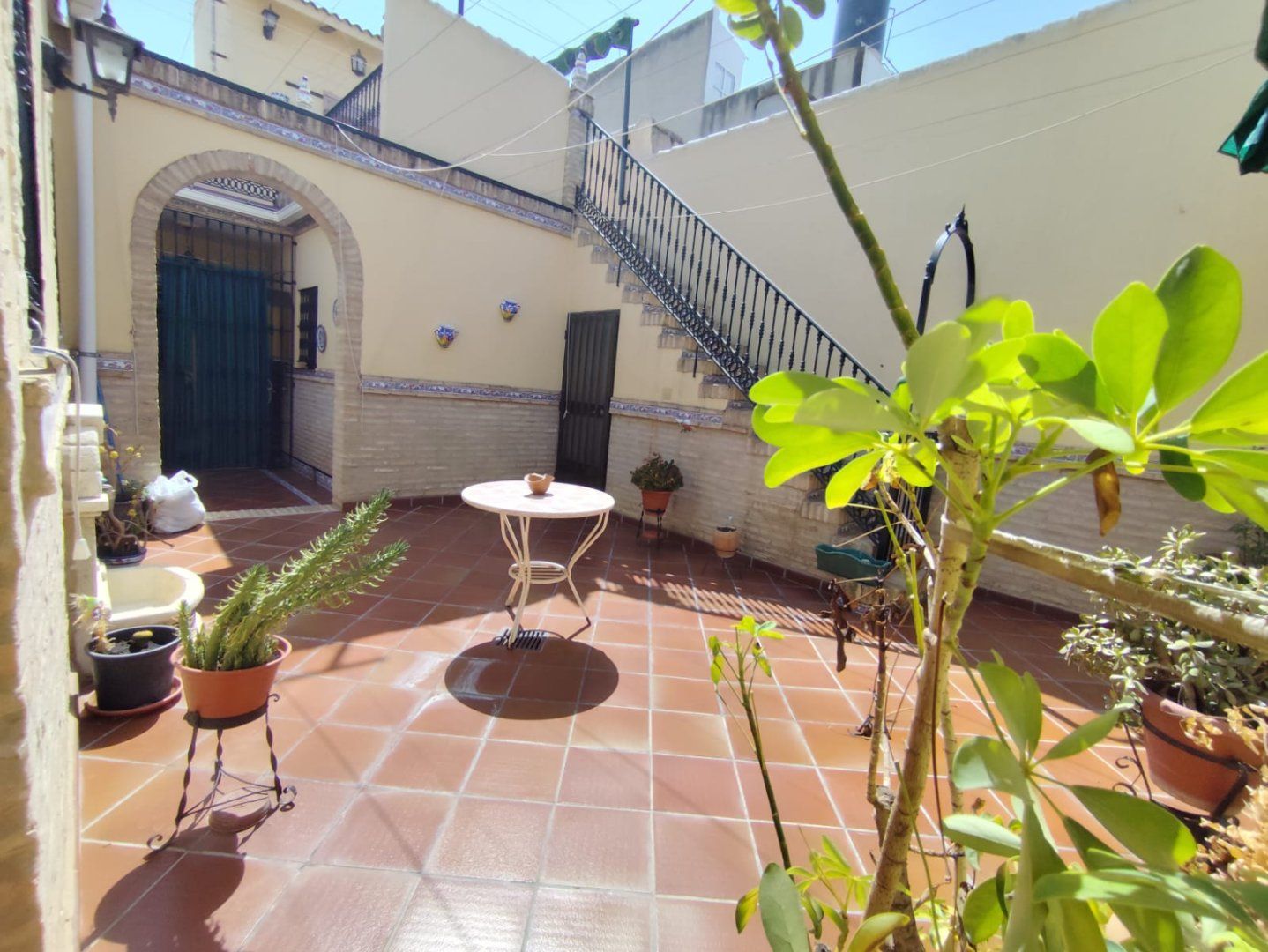 Jardí de Finca rústica en venda en Pilas amb Aire condicionat