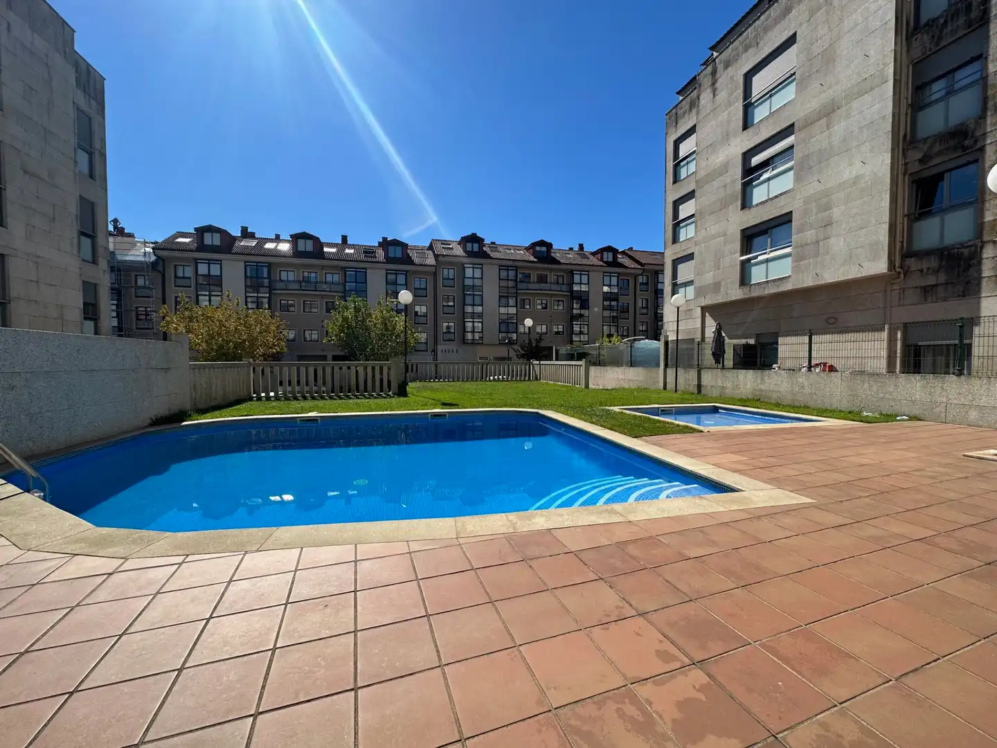 Apartament amb piscina en venda a Rúa Xesteira 8