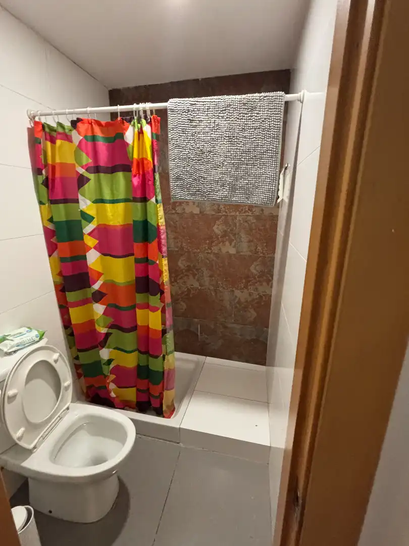 Bany de Apartament en venda en Mataró amb Forn