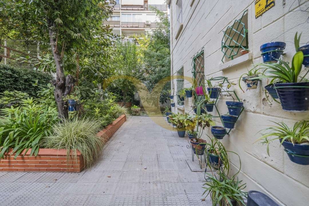 Jardín de Piso en venta en  Madrid Capital con Calefacción, Jardín privado y Terraza