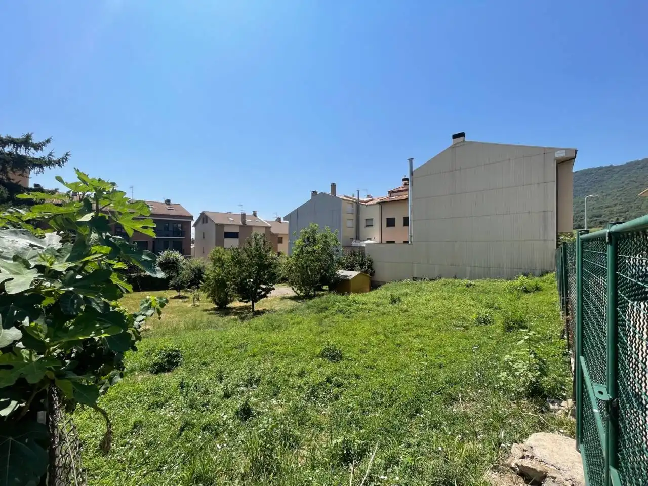 Residential zum Verkauf in Avià
