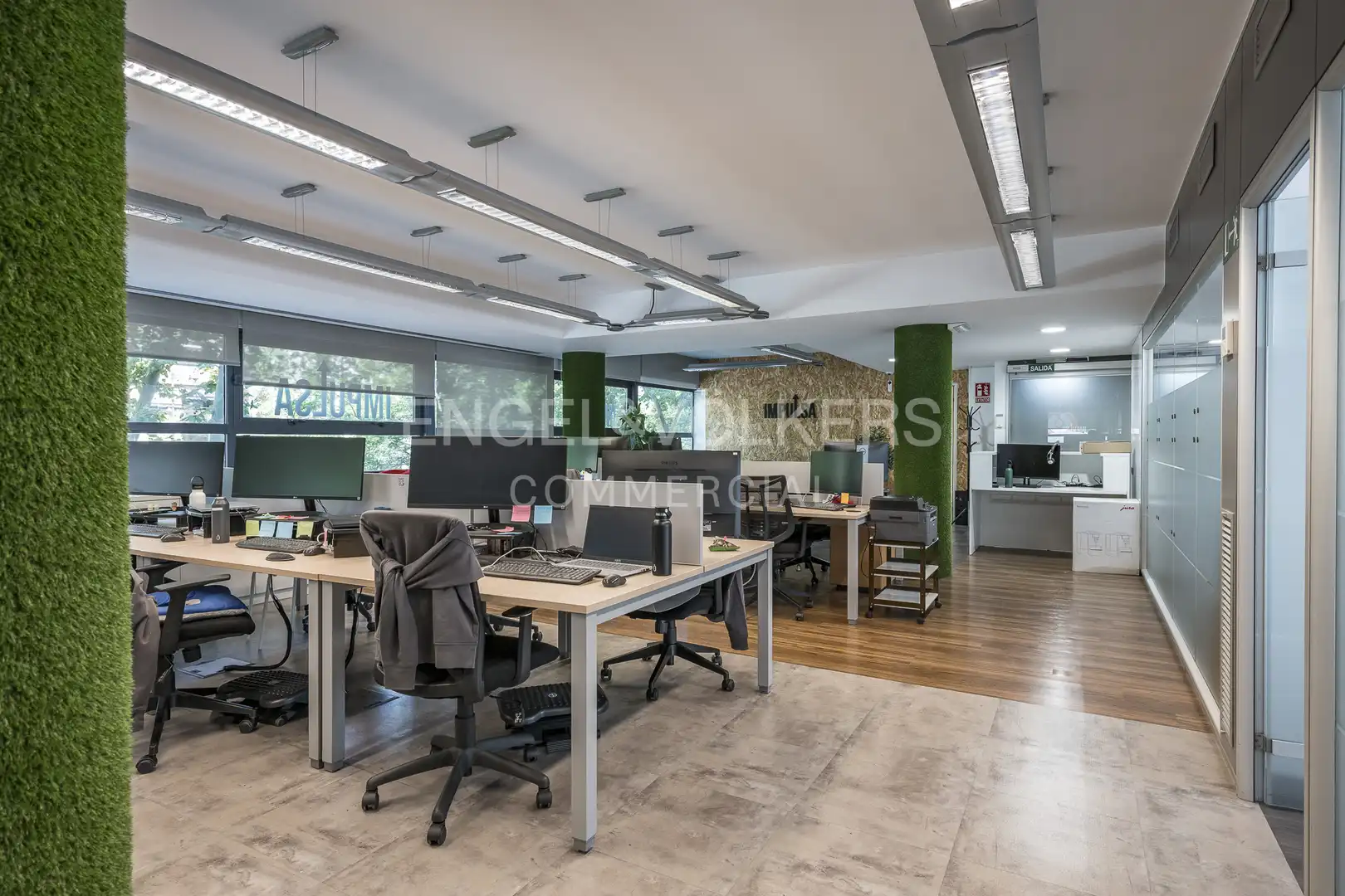 Büro zur Miete in Barcelona mit Klimaanlage, Heizung und Möbliert