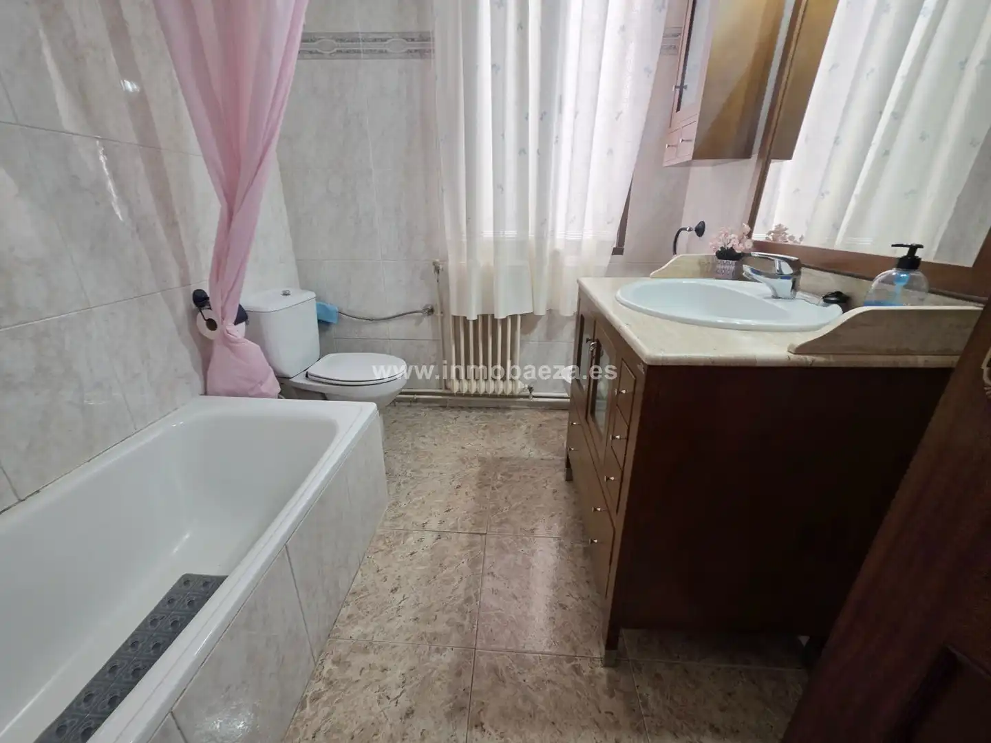 Flat with terrace to rent in Baeza, imagen 9