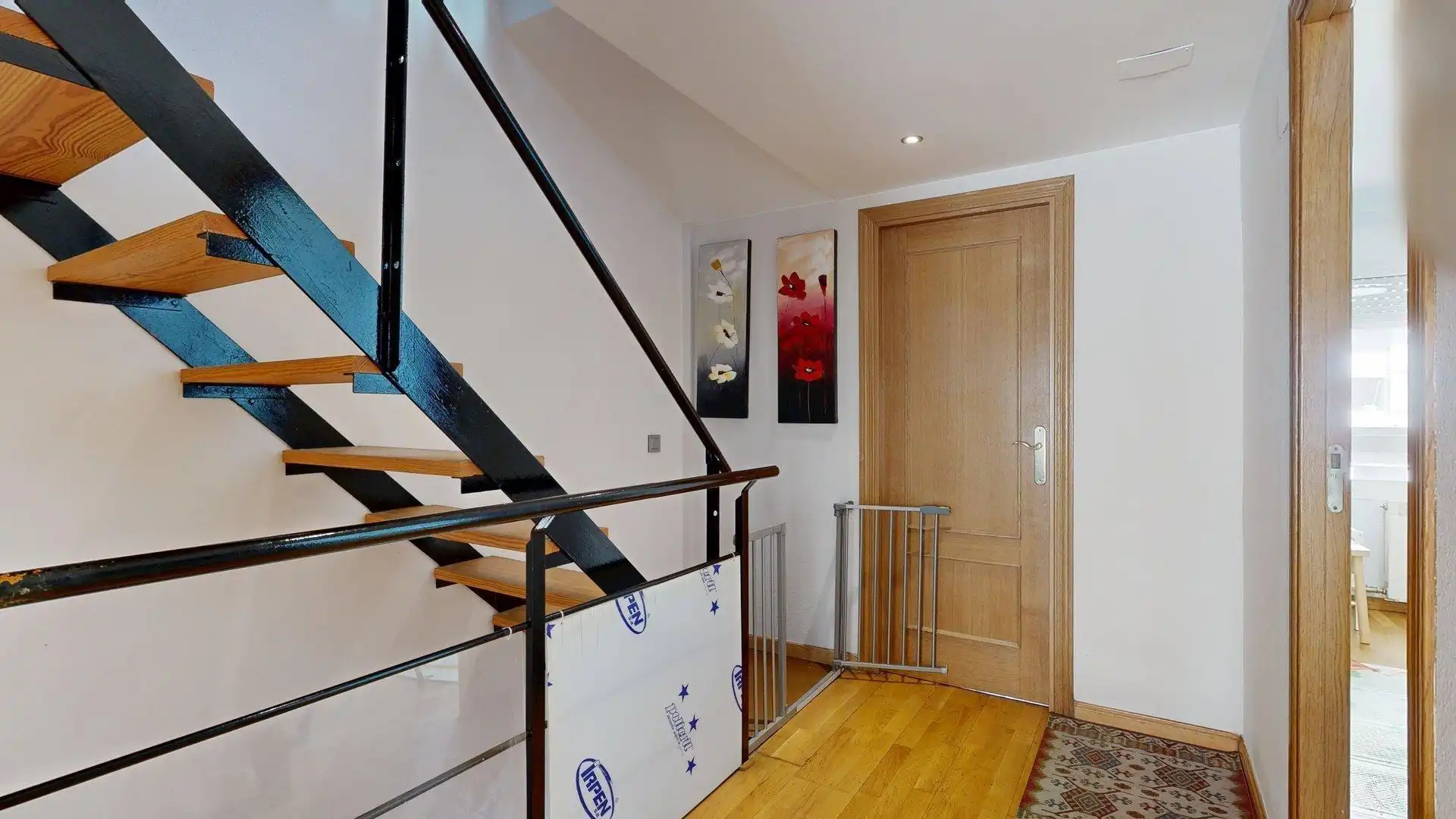 Casa adosada en venta en Zaragoza con Calefacción, Jardín privado y Terraza
