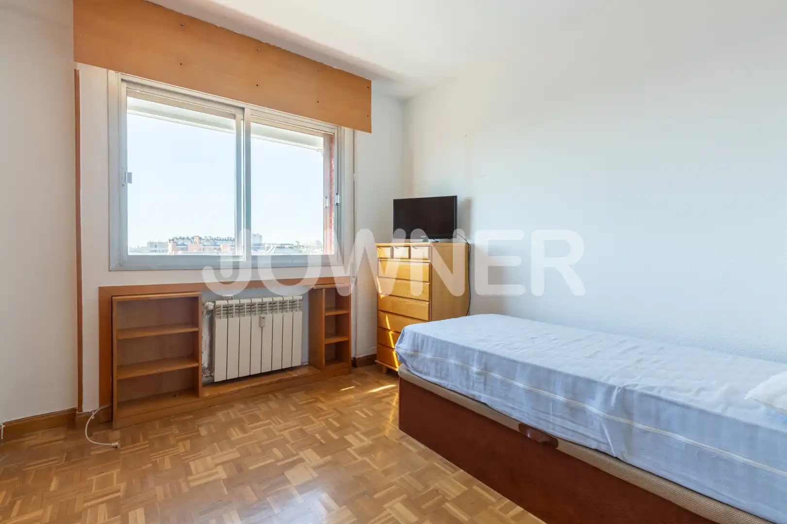 Bedroom of Flat for rent in Madrid  with Air Conditioner, Heating and Terrace