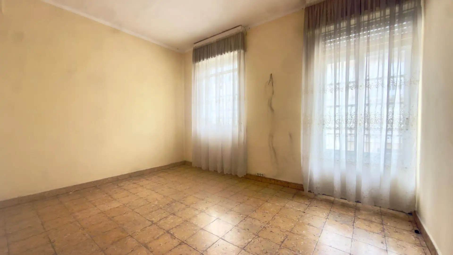 Schlafzimmer von Gebäude zum Verkauf in O Carballiño  