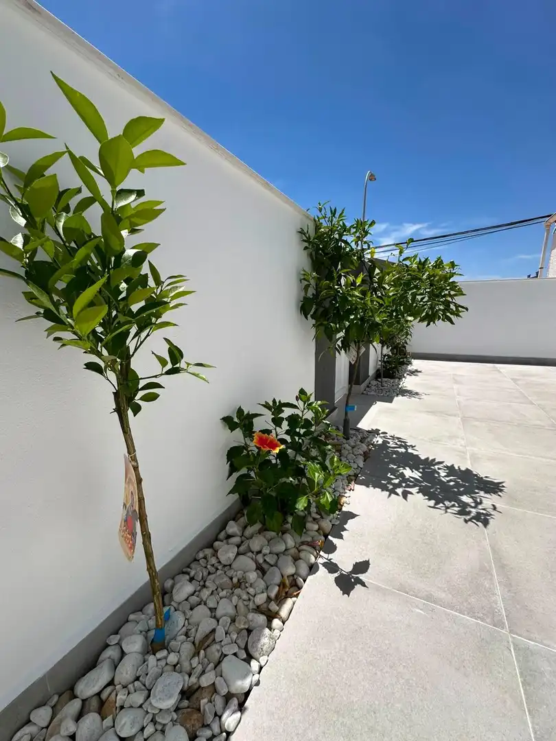 Terraza de Casa adosada en venta en Torrevieja con Jardín privado, Terraza y Horno