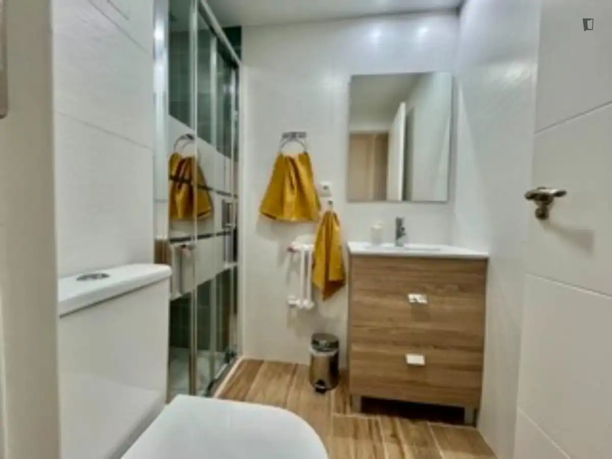Habitación en Barrio del Ave