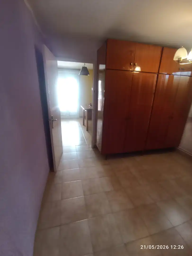 Wohnung zum Verkauf in Berga mit Heizung, Waschmaschine und Balkon