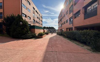 Exterior view of Flat for sale in Arganda del Rey  with Heating, Balcony and Community pool