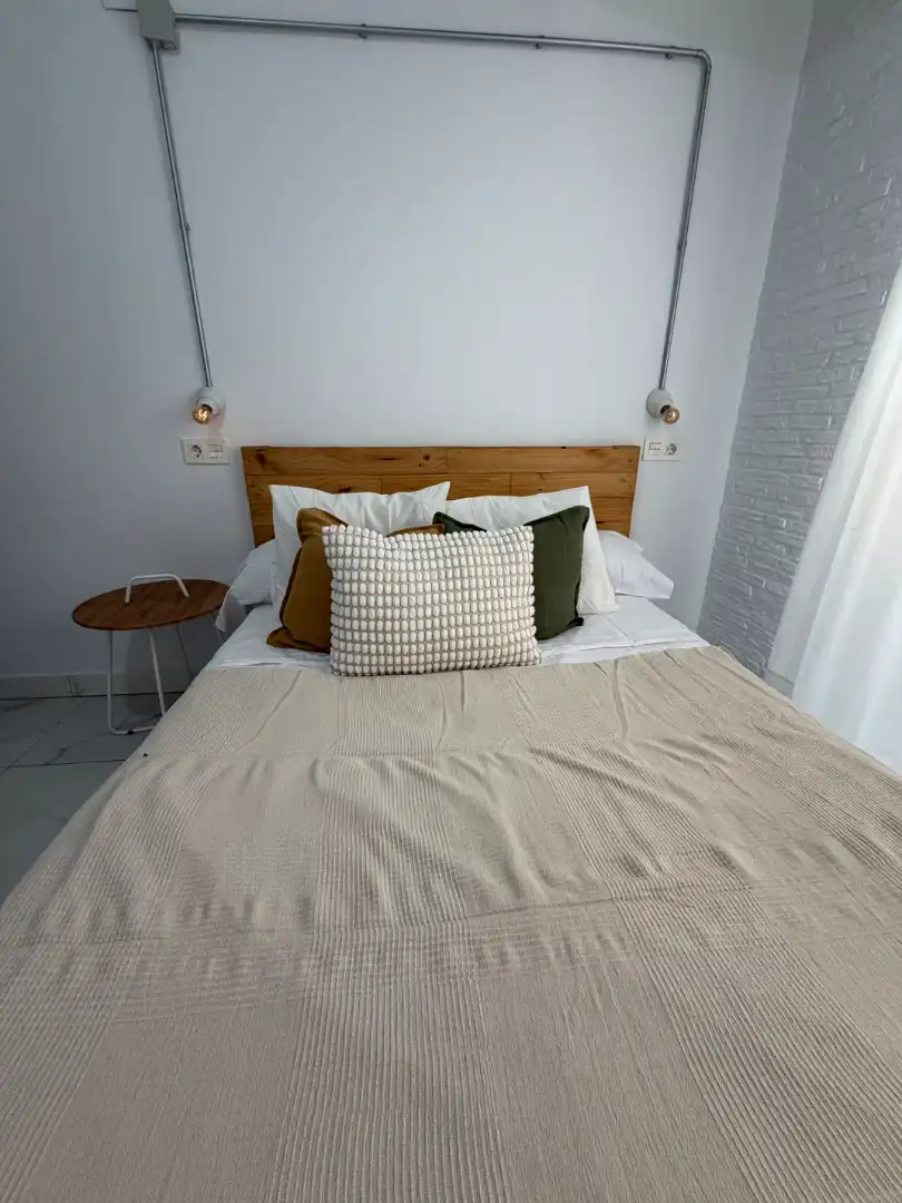 Habitación de Piso para compartir en Granada con Amueblado, Horno y Lavadora