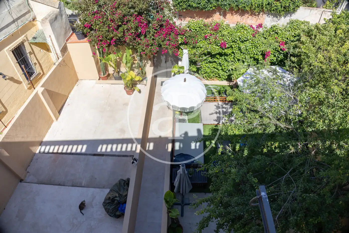 Terrasse von Wohnung zum Verkauf in Barcelona mit Klimaanlage, Heizung und Privatgarten