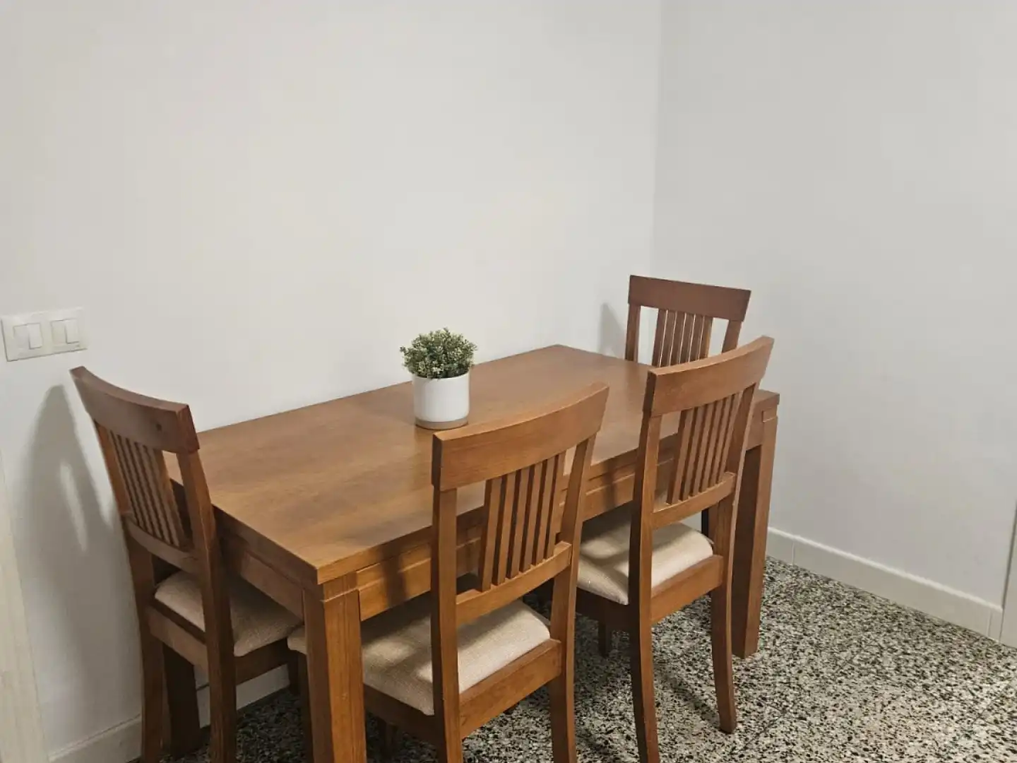 Comedor de Piso en venta en Málaga con Aire acondicionado, Terraza y Amueblado