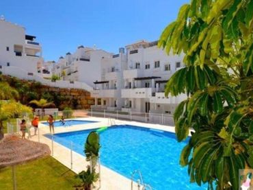 Pis amb piscina en venda a Costa Natura