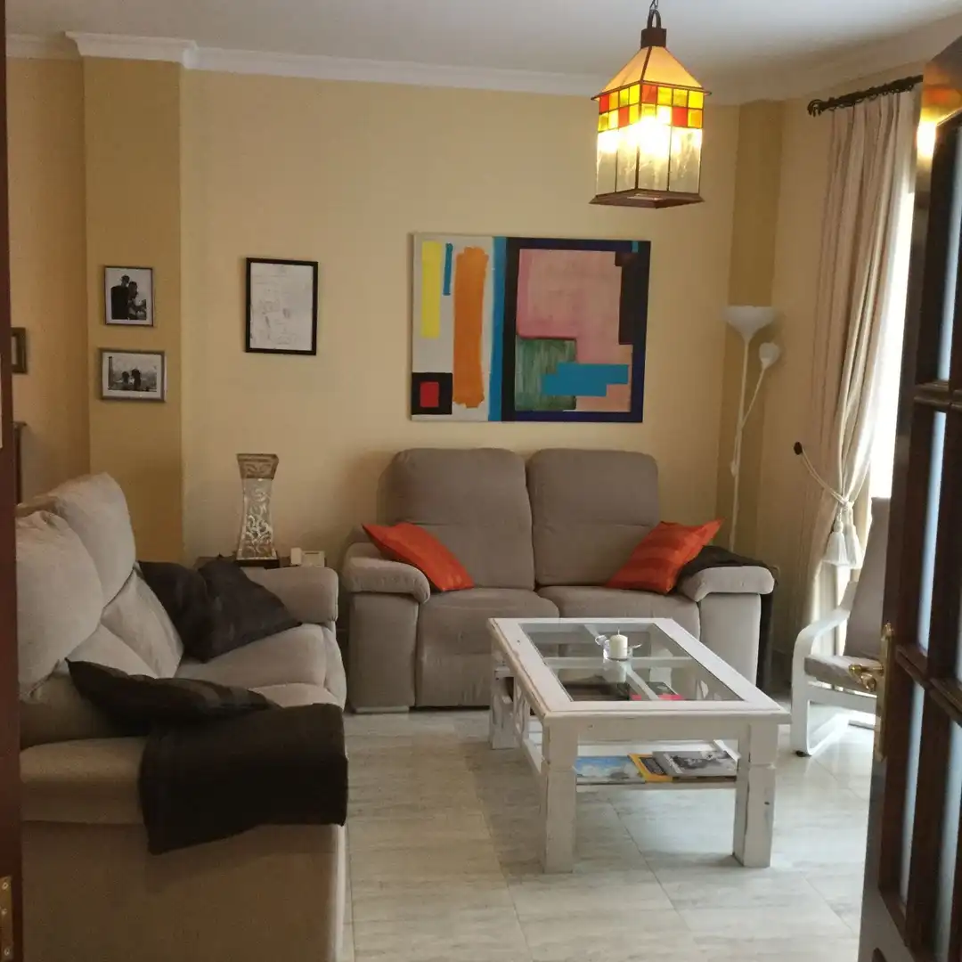 Sala d'estar de Casa o xalet en venda en Arcos de la Frontera amb Aire condicionat, Terrassa i Traster