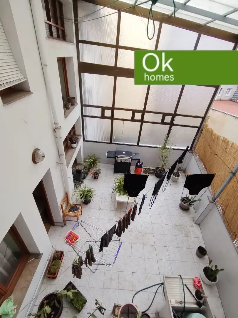 Casa adosada en venda en San Martín del Rey Aurelio amb Calefacció, Parquet i Terrassa