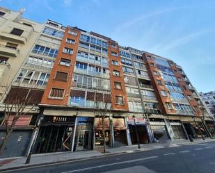 Vista exterior de Pis en venda en Bilbao 