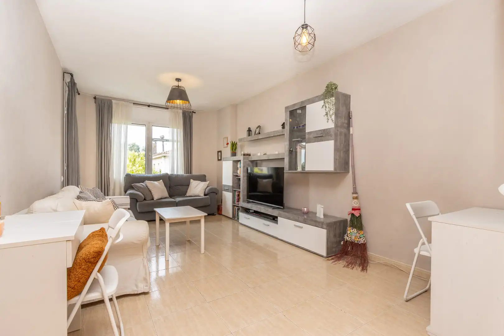 Sala de estar de Casa adosada en venta en Lliçà d'Amunt con Aire acondicionado y Calefacción