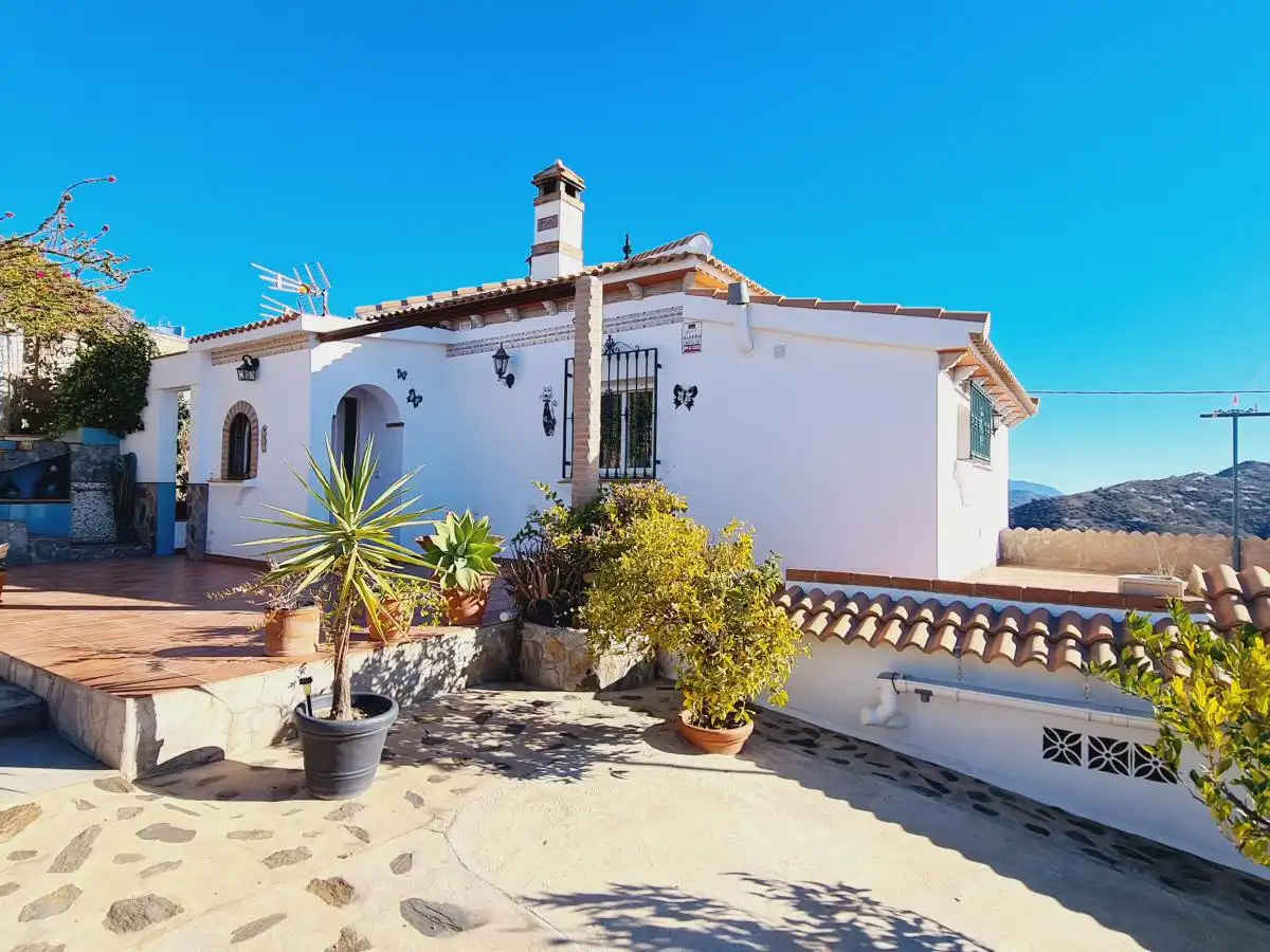 Vista exterior de Finca rústica en venta en Arenas con Aire acondicionado, Amueblado y Horno