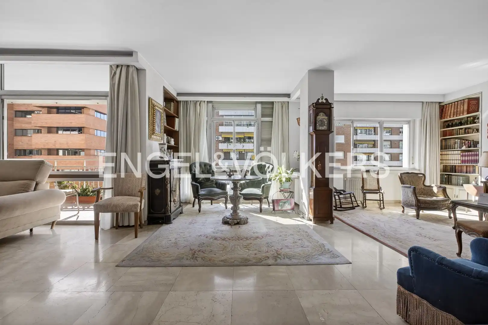 Vista exterior de Piso en venta en Sevilla con Calefacción, Terraza y Balcón