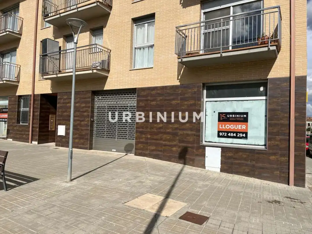 Local commercial à louer à Cornellà del Terri, imagen 2