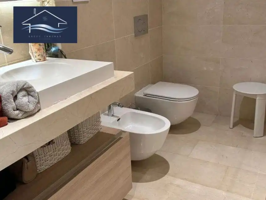 Baño de Piso en venta en Alicante / Alacant con Aire acondicionado, Calefacción y Parquet