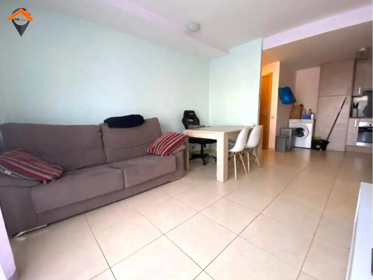 Sala d'estar de Pis en venda en Terrassa amb Calefacció i Balcó