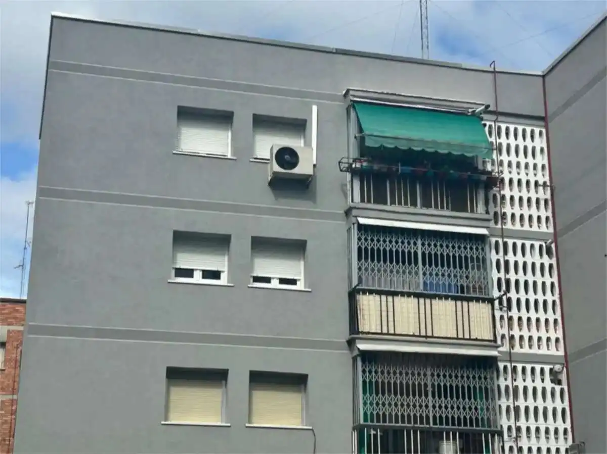 Vista exterior de Piso en venta en Móstoles con Terraza