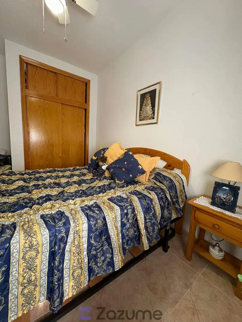 Habitación de Piso de alquiler en Torrevieja con Terraza, Amueblado y Lavadora