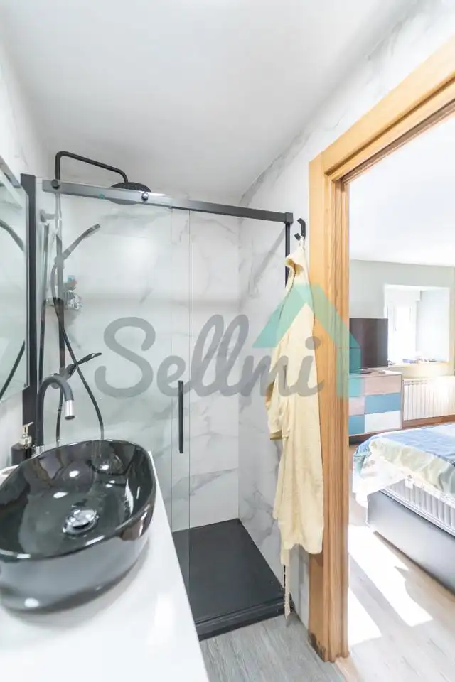 Bathroom of Houses for sale in Siero  with Heating, Private garden and Terrace