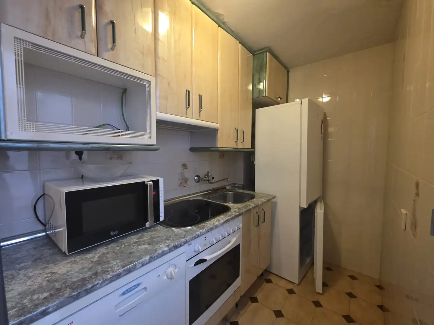 Cocina de Piso en venta en Madrid con Calefacción, Trastero y Amueblado